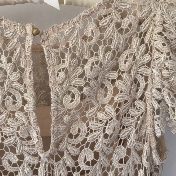 Ivory and gold lace dress. - Picture 3 of 5